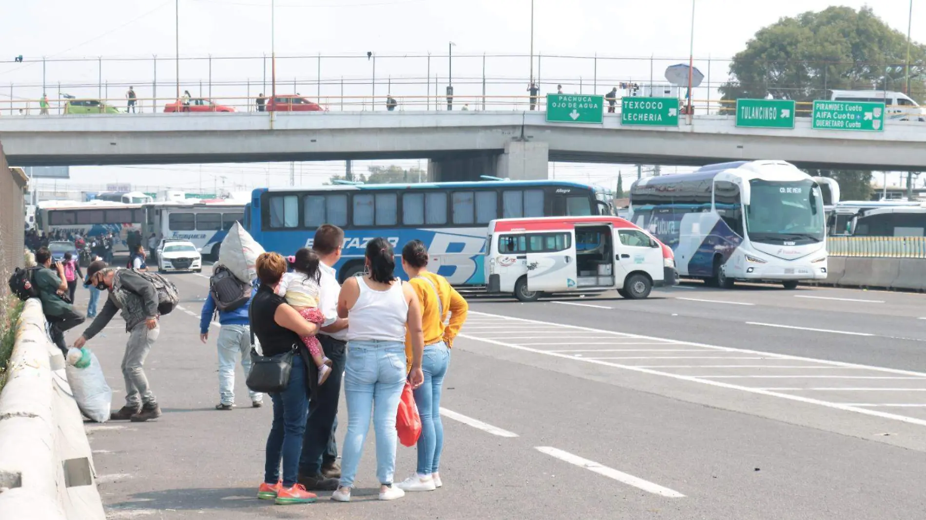 Tráfico incrementa costos en transporte - interior 3